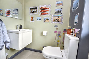 Photo 8- click for photo gallery
